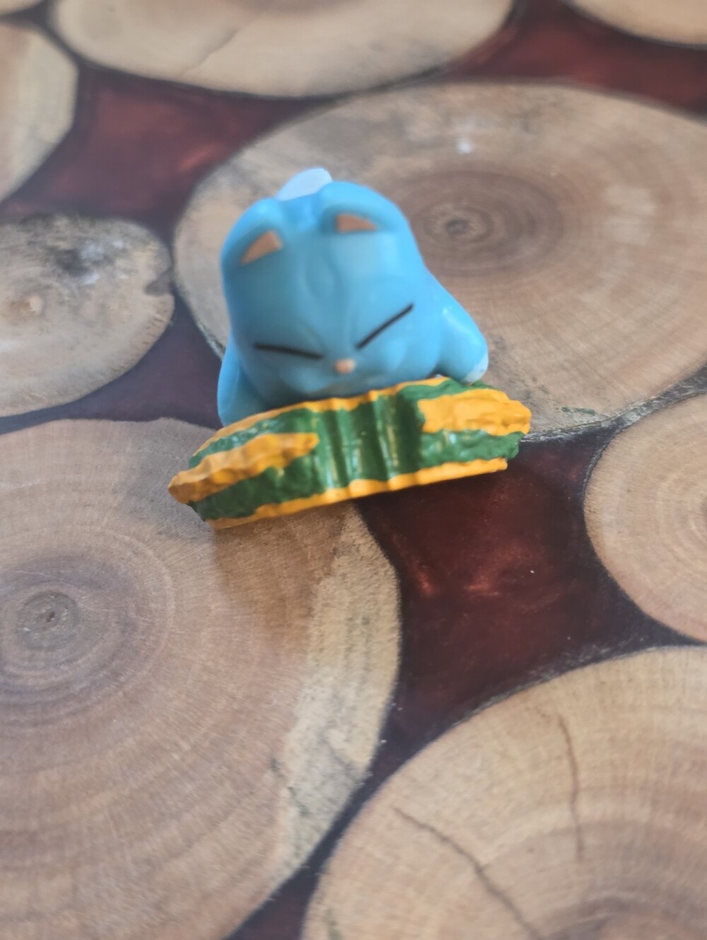 Itty Bitty Lost Kitties Hasbro Series 2 Chomp